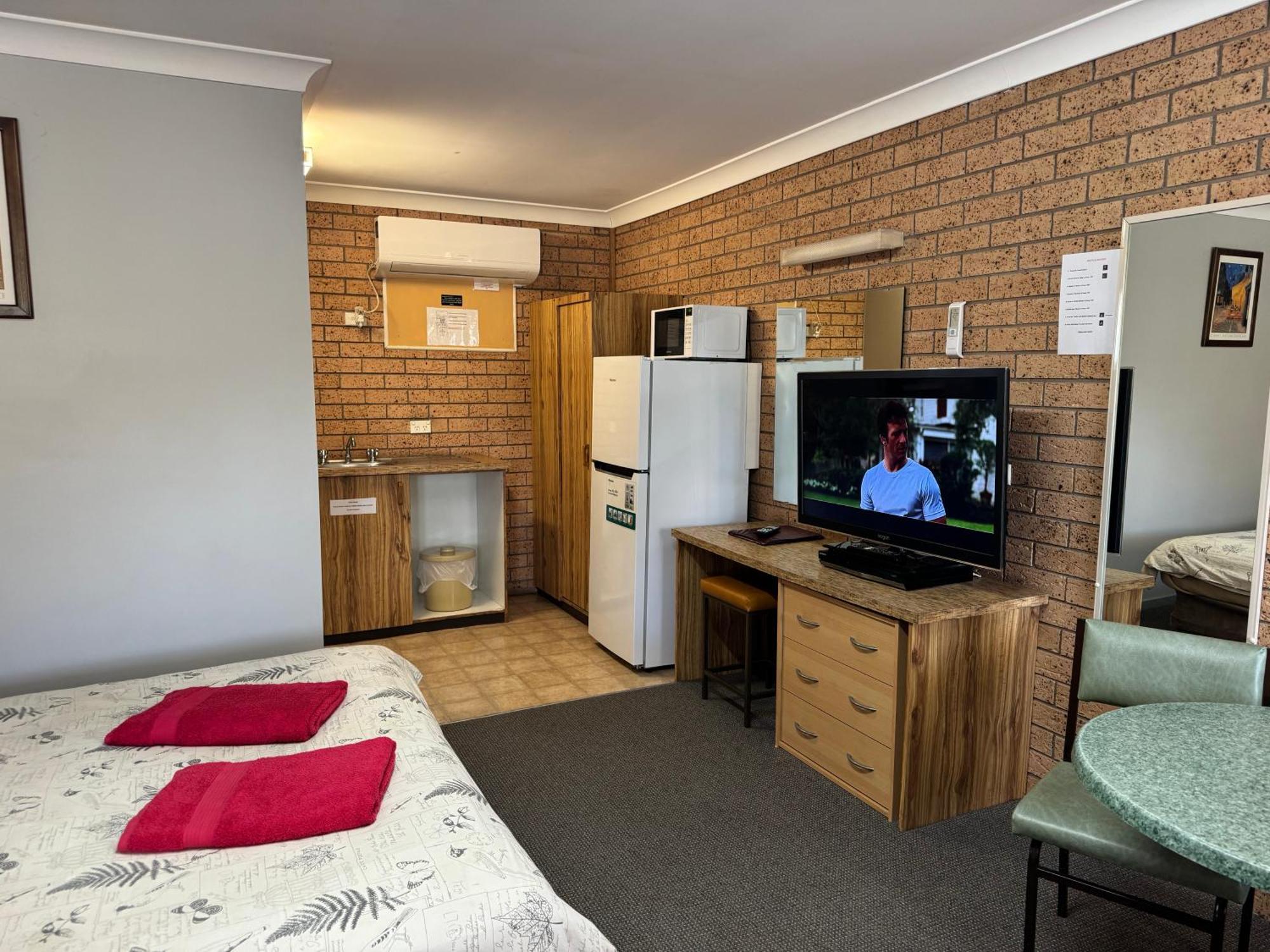 Three Ways Motel Gilgandra Exterior photo